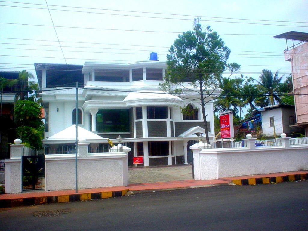 Jj Inn - last minute hotel in Cochin