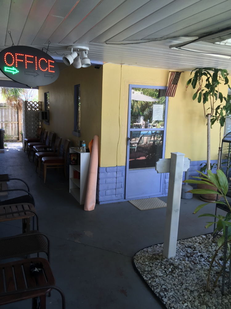 Amber Tides Motel - photo 48