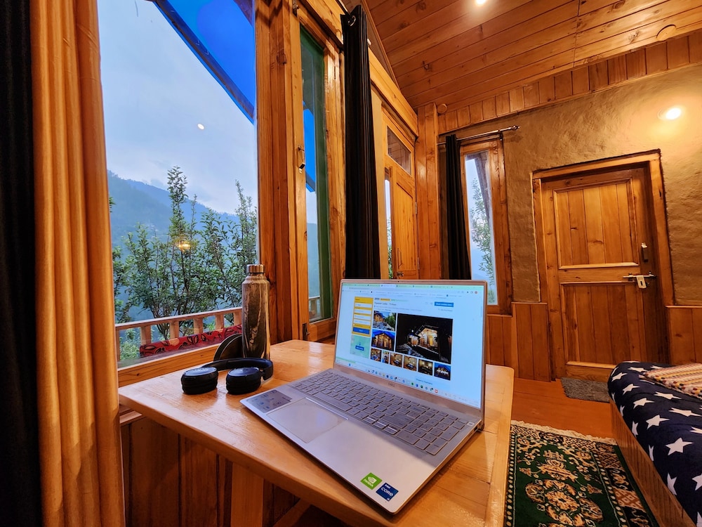 Navira Hills Laida in Banjar, India