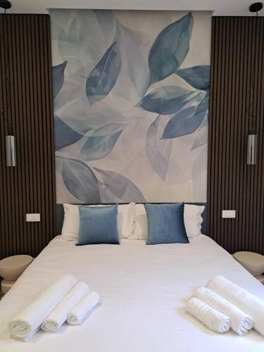 Deltis Boutique Apartments — 4-Star Luxury Hotel in Rome, Italy