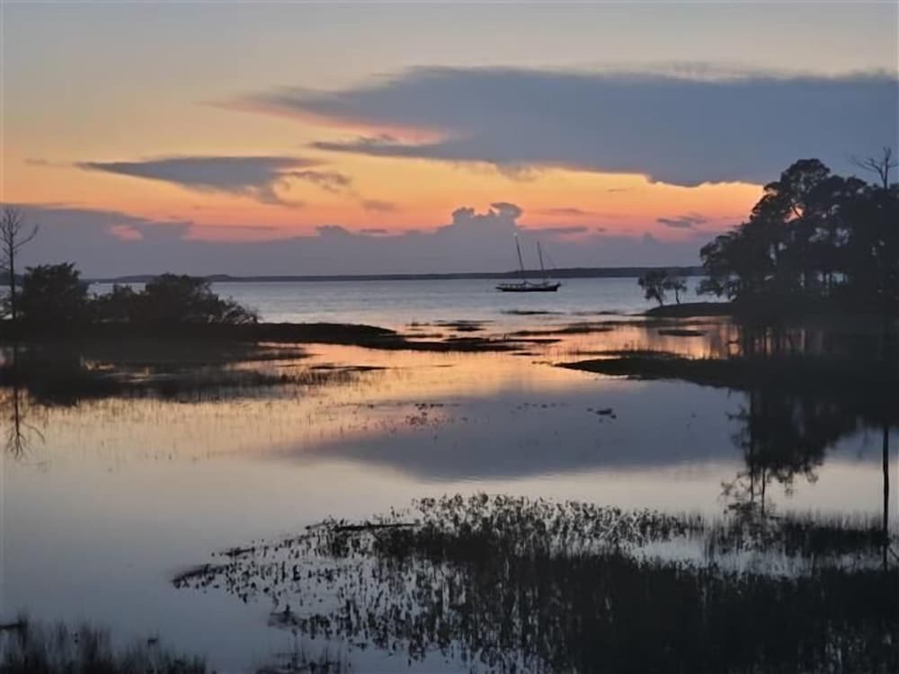 2070 Deer Island at Sea Pines Resort - photo 5