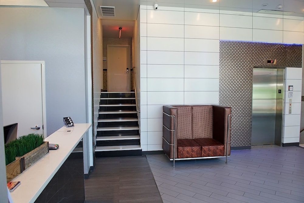 7 Days Hotel Bronx - photo 20