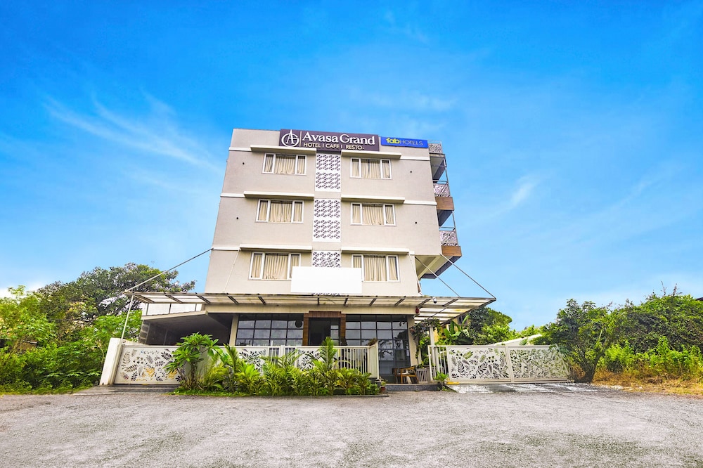 Fabhotel Avasa Grand — Panaji