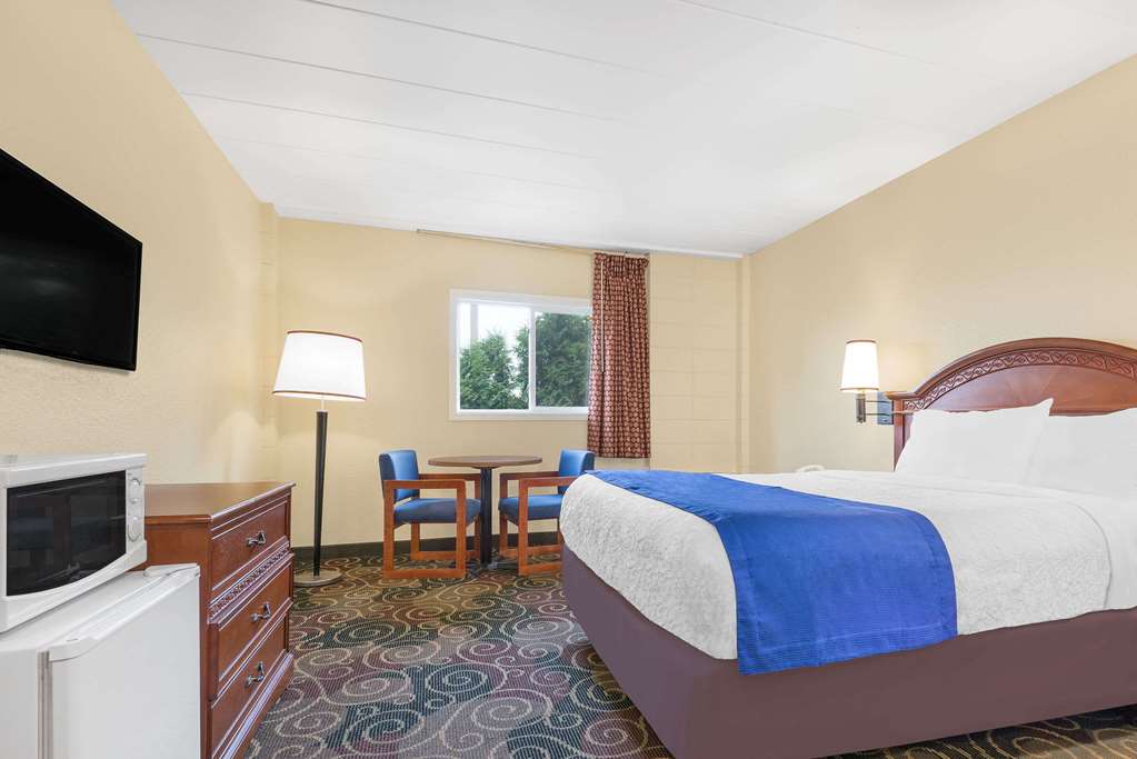 Travelodge by Wyndham Lima OH - photo 7