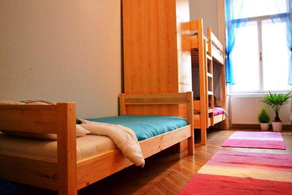 Motel California - last minute hotel in Budapest