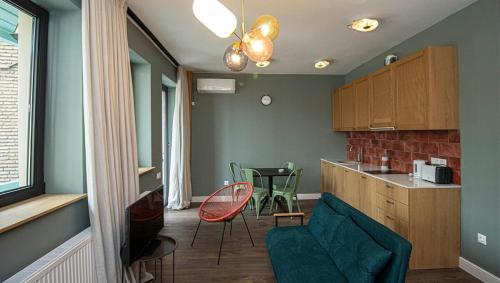 Chic Abanotubani Apt Prime Location By Wehost