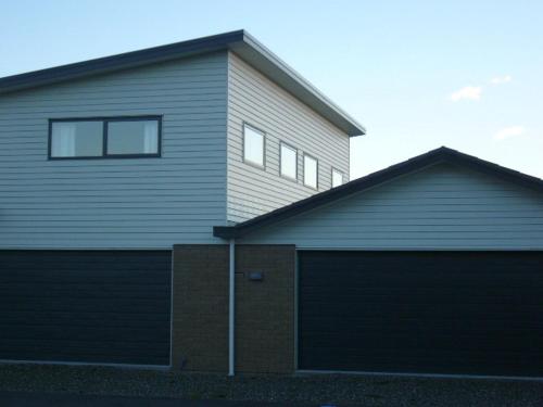 Gavan Family Apartments — 4-Star Luxury Hotel in Cromwell, New Zealand