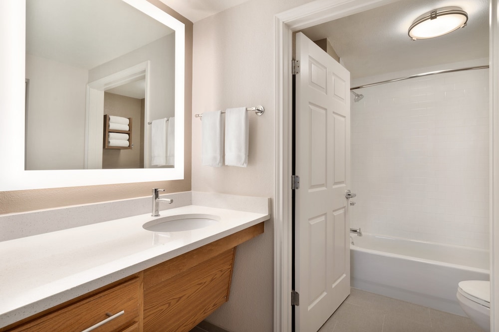 Staybridge Suites San Antonio Downtown Conv Ctr by IHG - photo 22