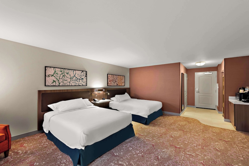 Hilton Garden Inn Omaha East Council Bluffs - photo 8