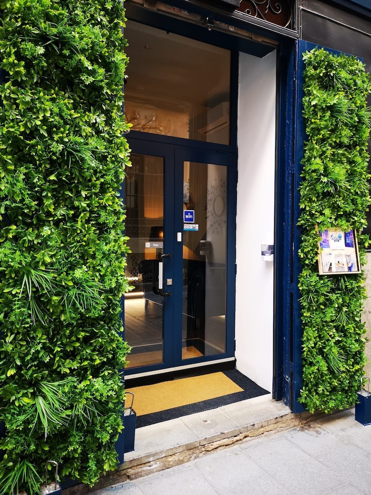 Modular Rooms Hotels - carbon neutral hotel in Madrid