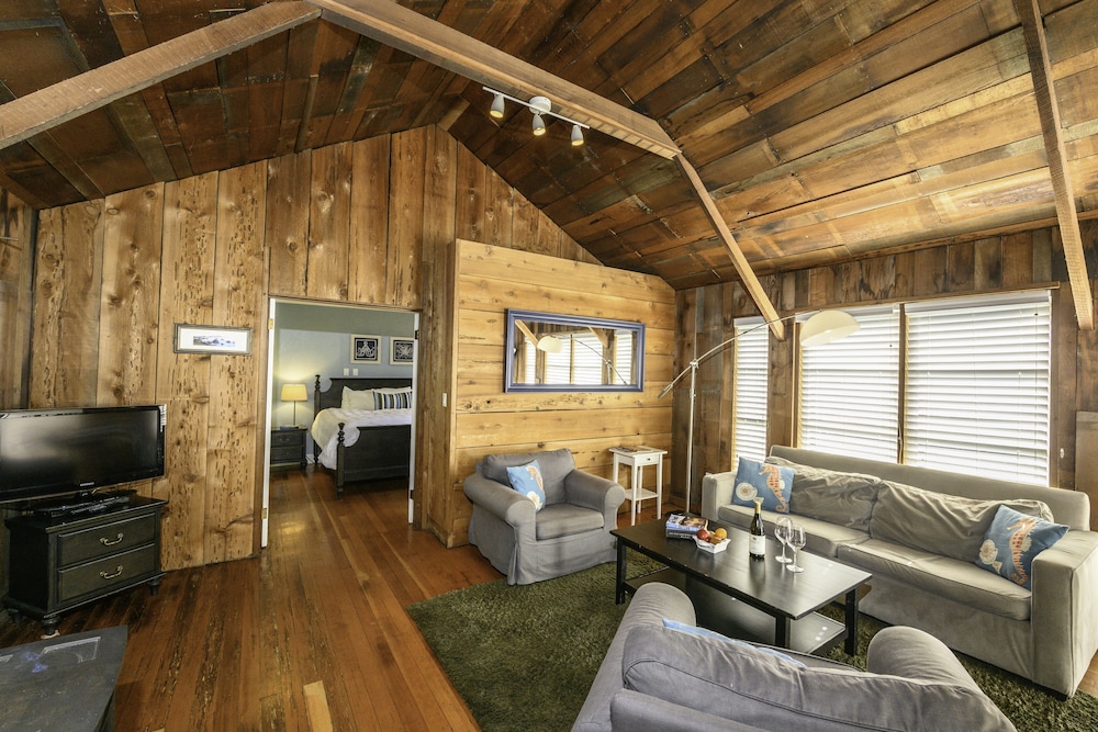 The Inn at Schoolhouse Creek - photo 37