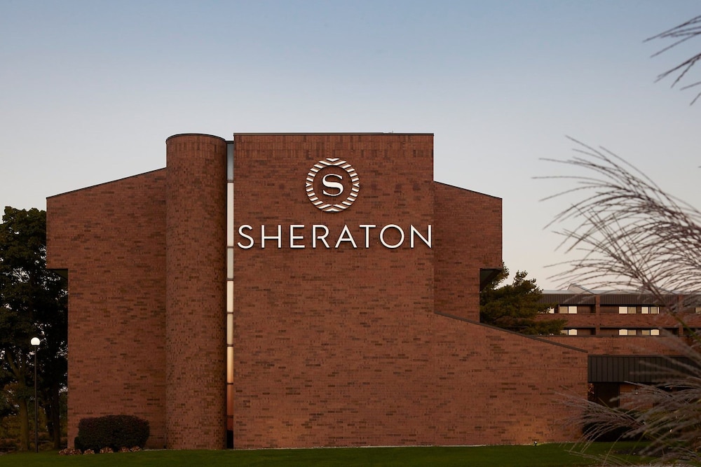 Sheraton Grand Rapids Airport Hotel - photo 50