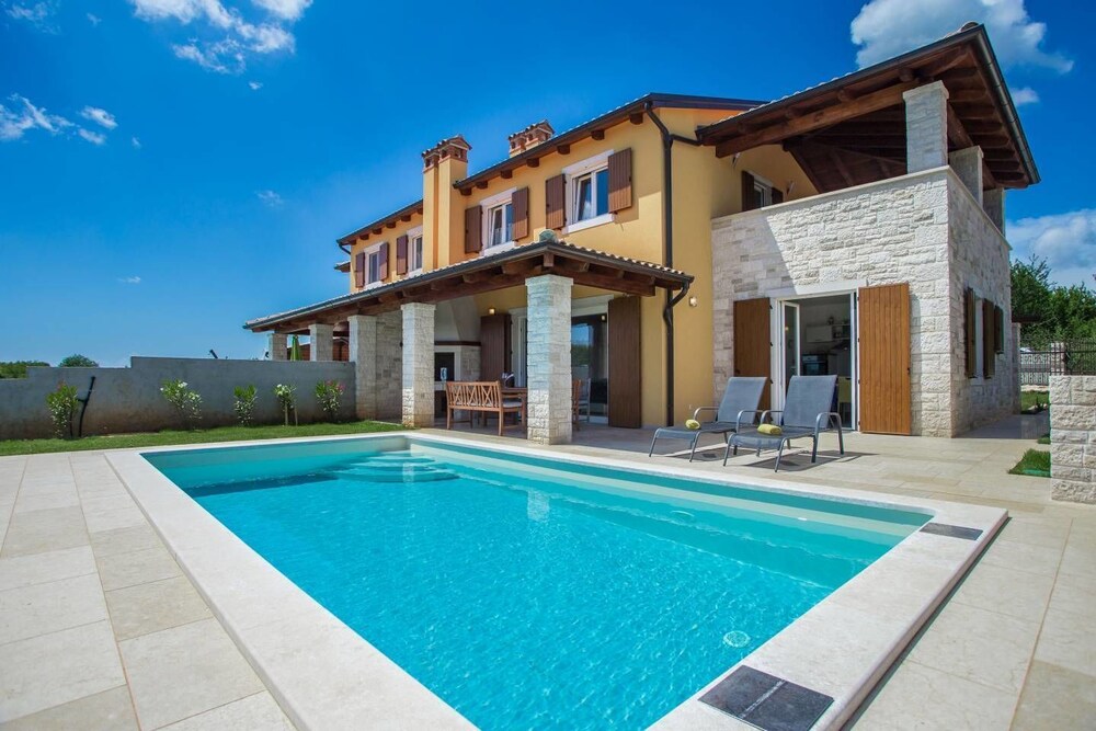 Villa Katharina — 4-Star Luxury Hotel in Porec, Croatia