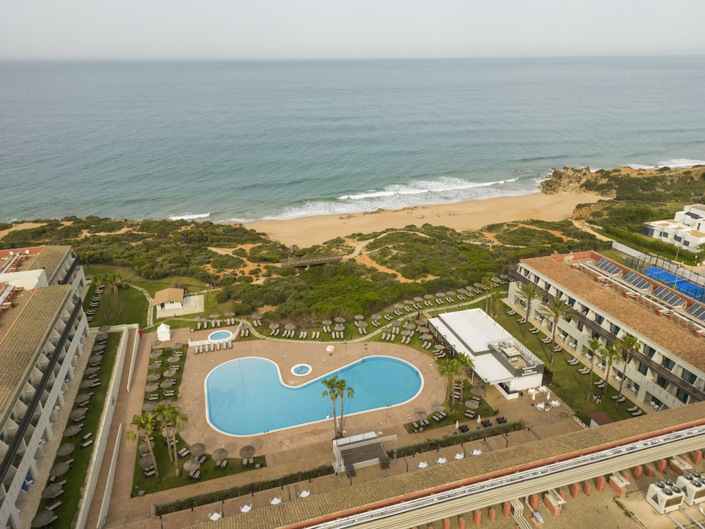 Hotel Ilunion Calas De Conil