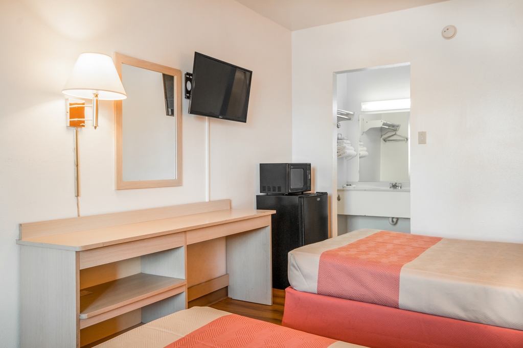 Motel 6 Van Horn TX - photo 8