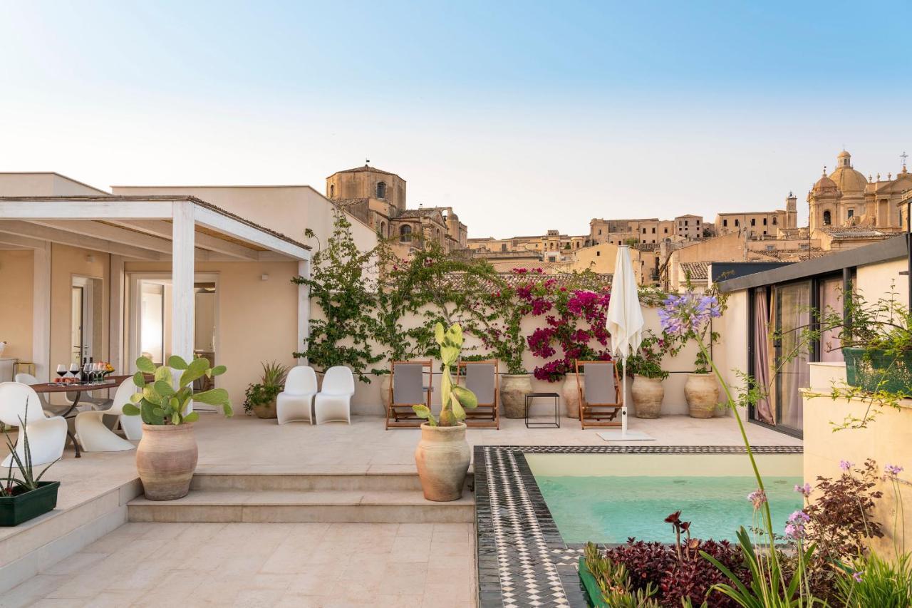 Aurispa - carbon neutral hotel in Noto