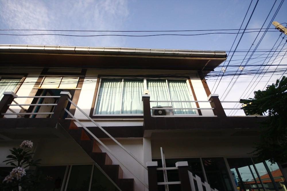 Baan Rak Nam — Ban Ko Lan — photo 5