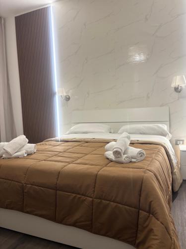 For House — 4-Star Luxury Hotel in Naples, Italy