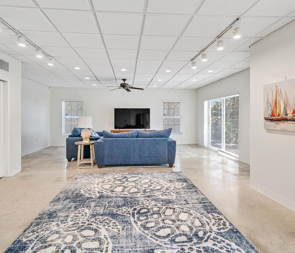 Siesta Key Marvel Pool SPA Deeded Beach Access - photo 99