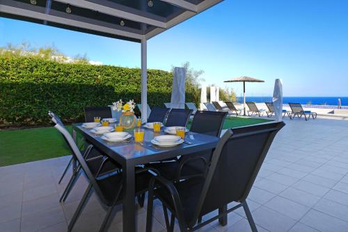 Cape Panorama Villa
