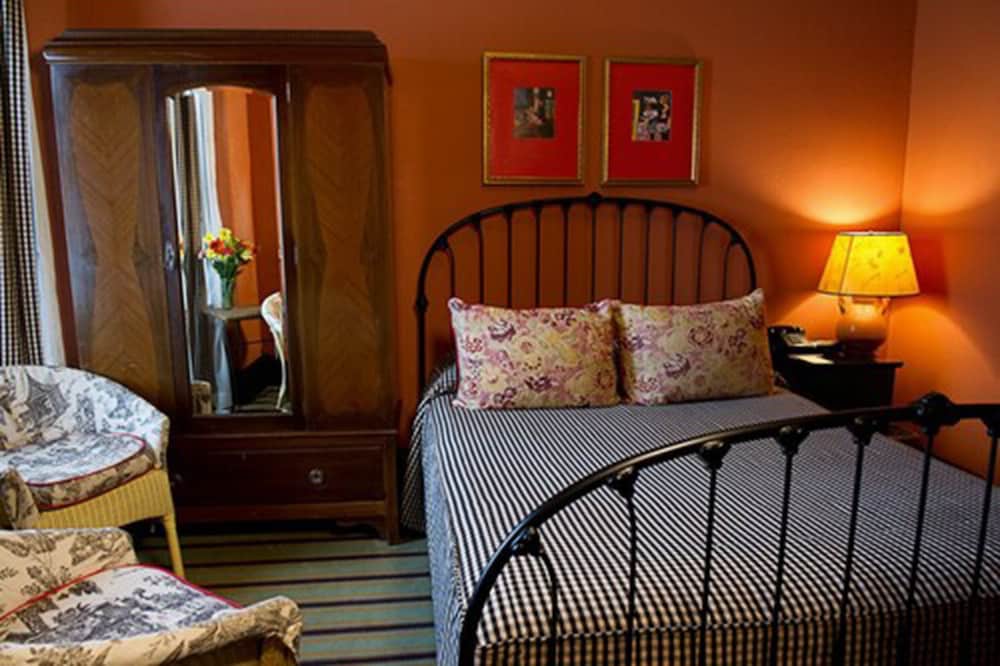 Hotel Boheme - photo 11