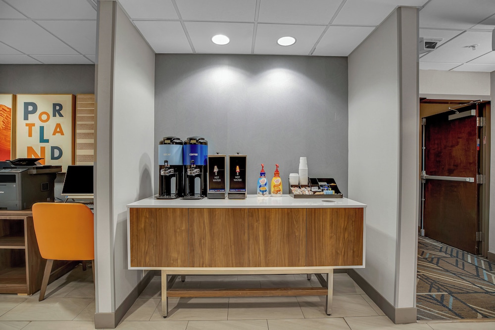 Holiday Inn Express Hotel & Suites Portland Jantzen Beach by IHG - photo 112