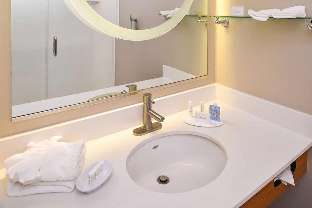 SpringHill Suites by Marriott Kingman Route 66 - photo 23