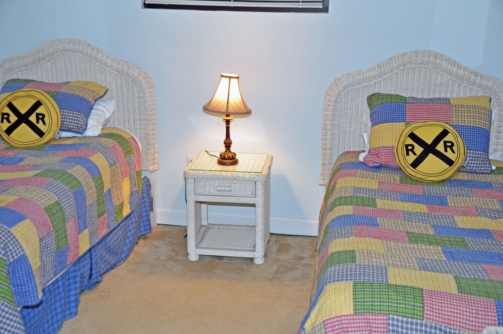 Springs Towers 402 - photo 4