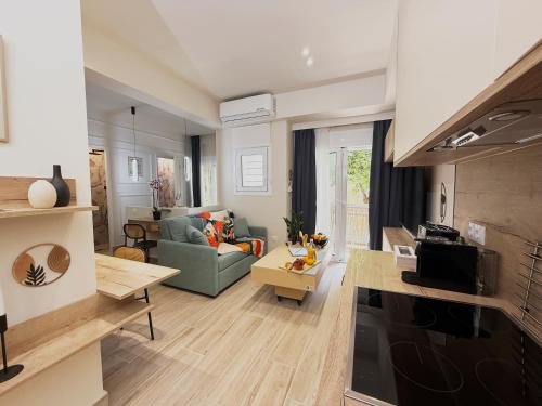 Petit and Peaceful Retreat — 4-Star Luxury Hotel in Athens, Greece