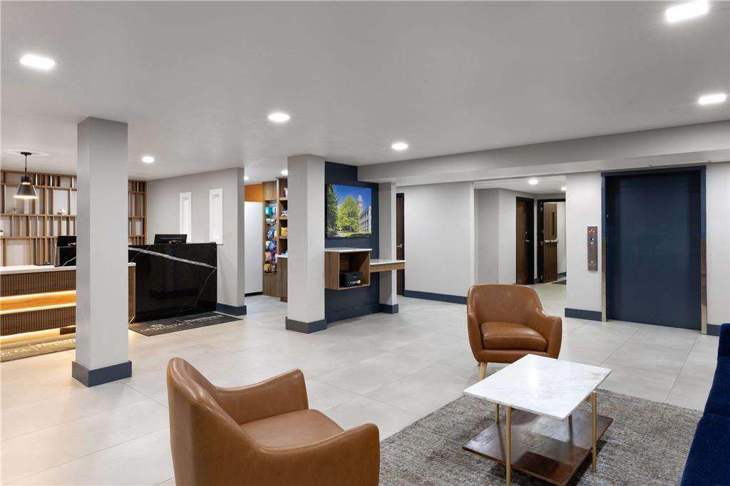 La Quinta Inn & Suites by Wyndham Springdale - photo 5
