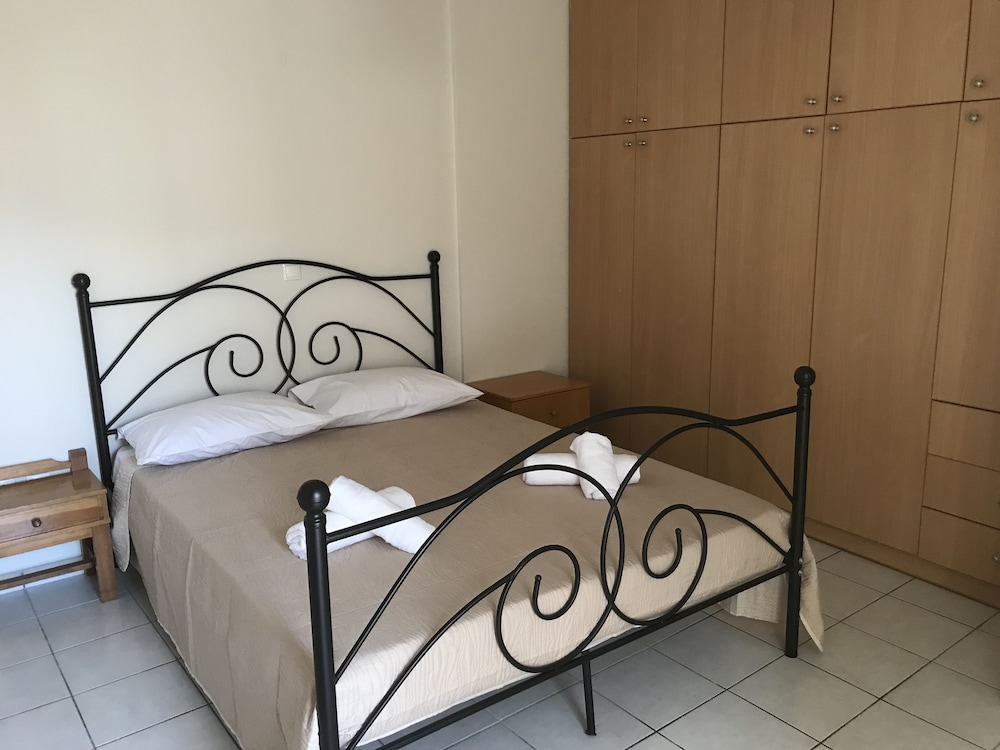 CHC Ares Apartment Hotel — hotel in Hersonissos