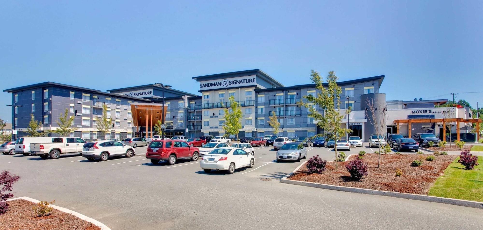 Sandman Signature Langley Hotel — Langley