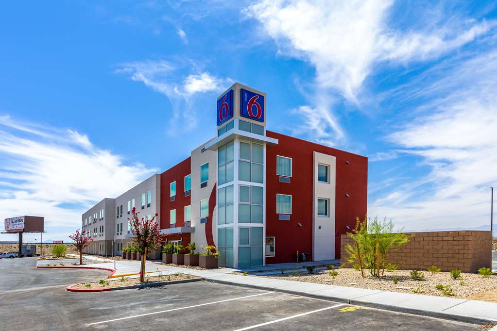 Motel 6 Las Vegas NV Motor Speedway - photo 5