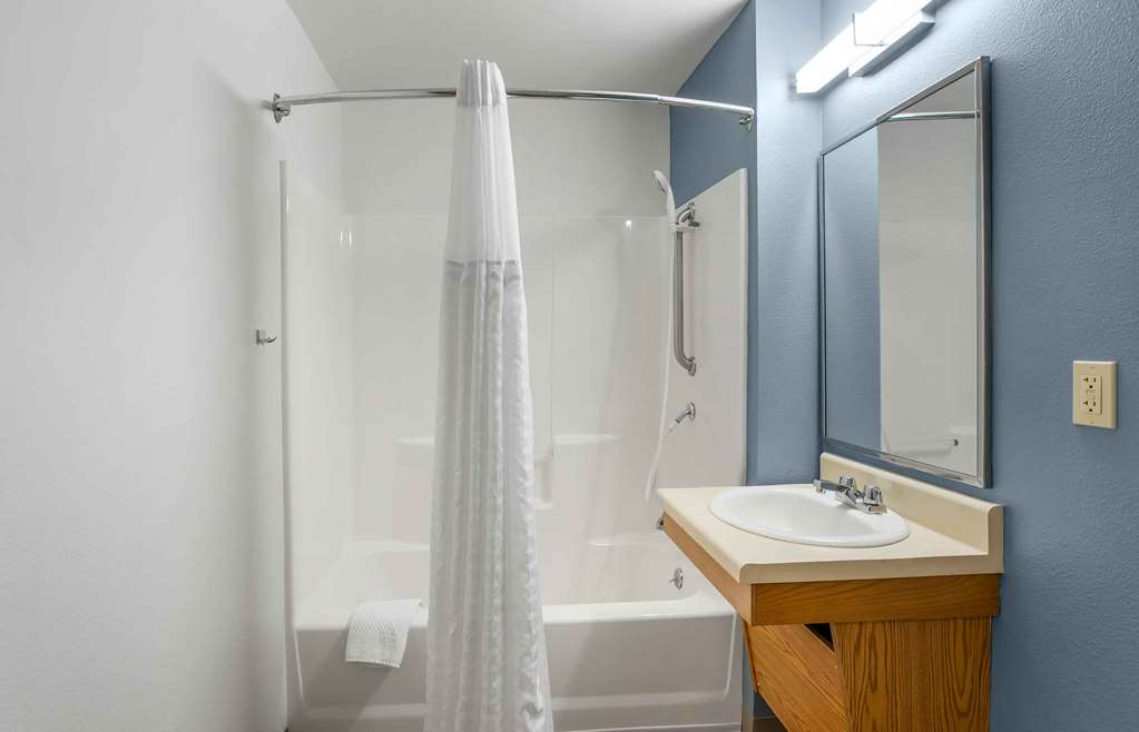 Extended Stay America Select Suites Springfield South Battlefield - photo 24