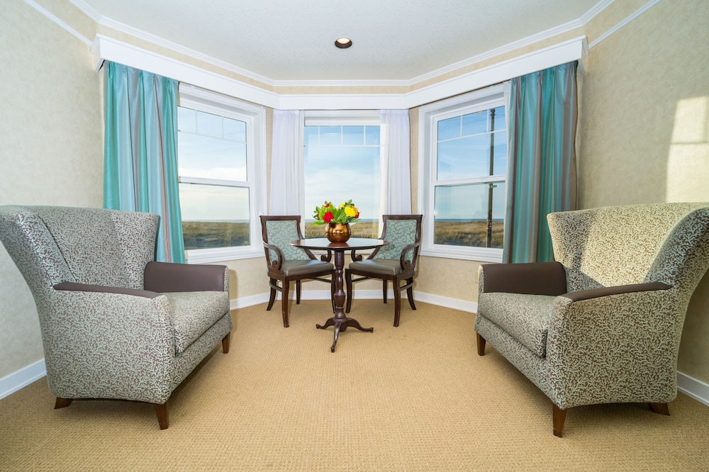Inn of the Four Winds Oceanfront Seaside - photo 4