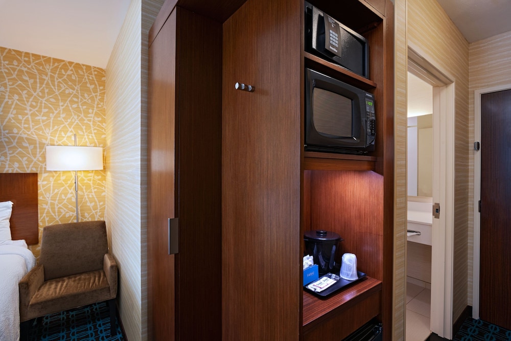 Fairfield Inn & Suites by Marriott Houston Richmond - photo 10