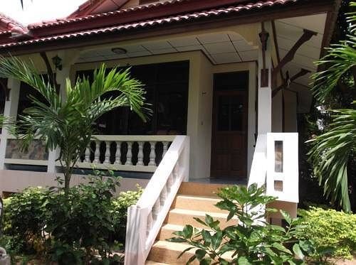 Buathong Resort - carbon neutral hotel in Koh Samui