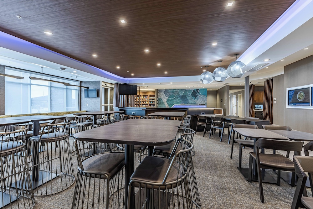 SpringHill Suites by Marriott Fort Wayne North - photo 18