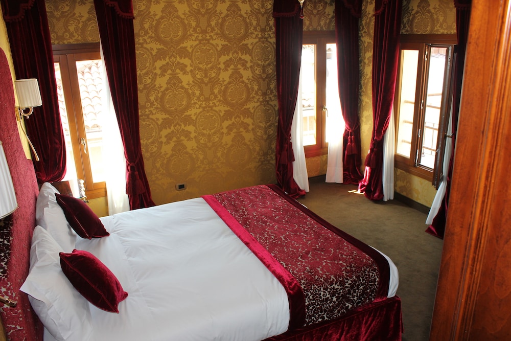 Hotel Casanova Venezia