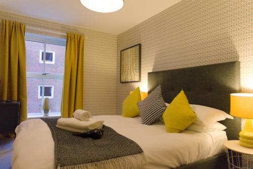 Central York Red Brick Parking Sometimes Available — 4-Star Luxury Hotel in York, United Kingdom