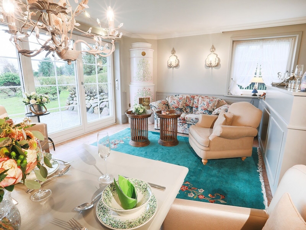 Ferienwohnung Sönshörn 8 Rechts — 4-Star Luxury Hotel in Sylt-Ost, Germany