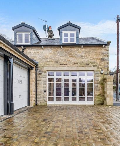 Luxury Mews House in Harrogate