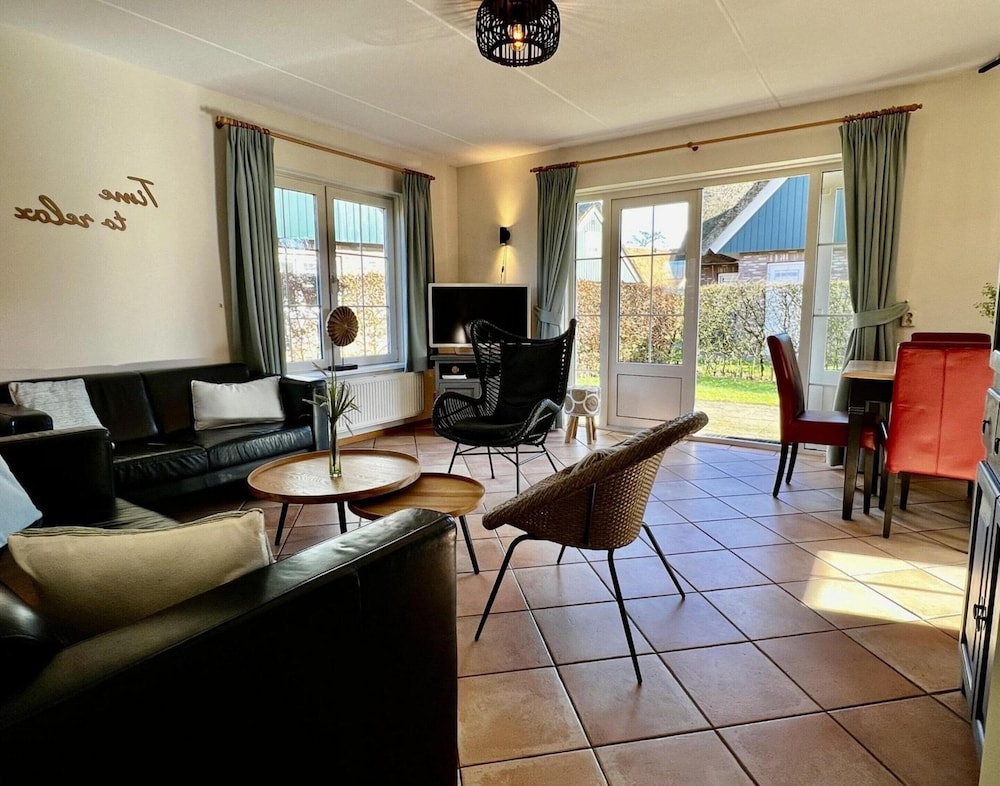 Holiday home by the nature reserves — 4-Star Luxury Hotel in Schagen, Netherlands