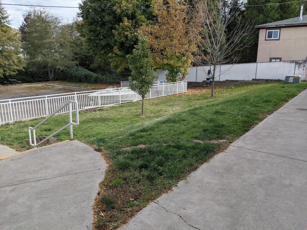 Hi Lo Motel Cafe and RV Park - photo 44