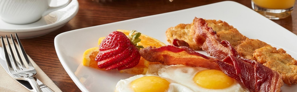 Holiday Inn Alexandria at Carlyle by IHG - photo 31