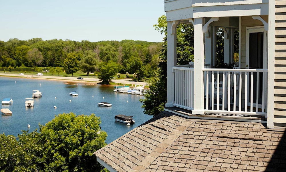 The Geneva Inn - photo 42