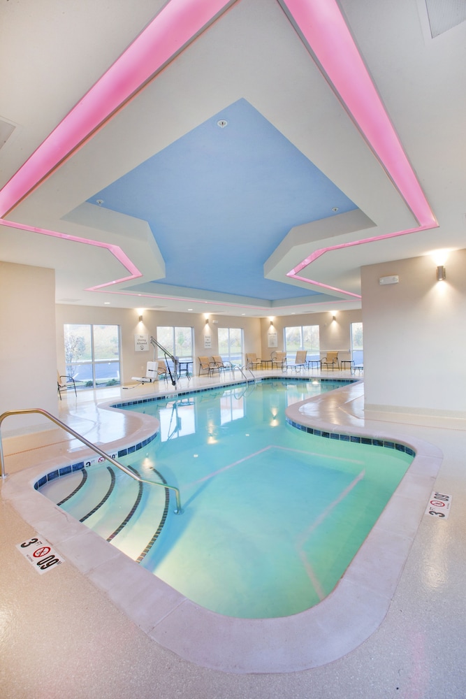 Holiday Inn Express & Suites Hot Springs by IHG - photo 23
