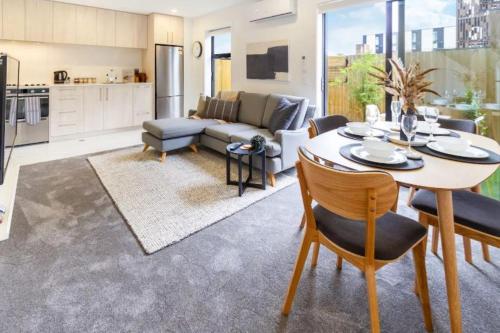Serenity in the Centre: 2 bed 2 bath — 4-Star Luxury Hotel in Christchurch, New Zealand