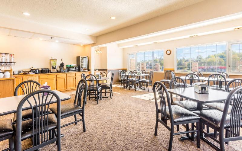 Wamego Inn and Suites - photo 18