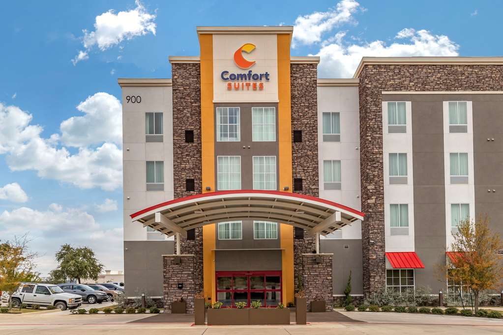 Comfort Suites Texas - photo 2